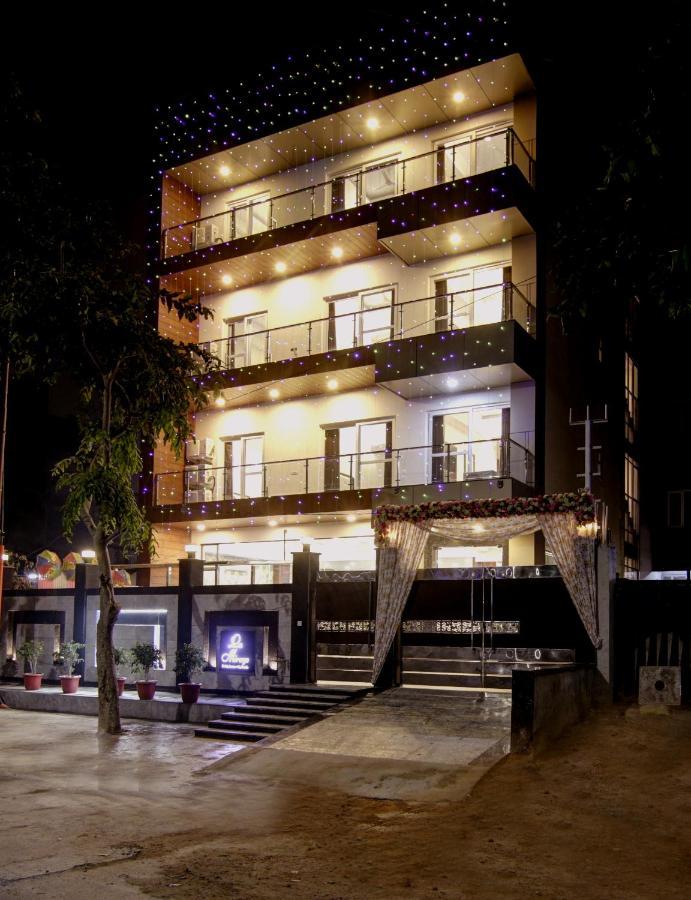 Hotel La Mirage Noida Buitenkant foto