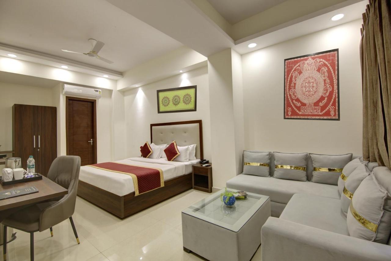 Hotel La Mirage Noida Buitenkant foto