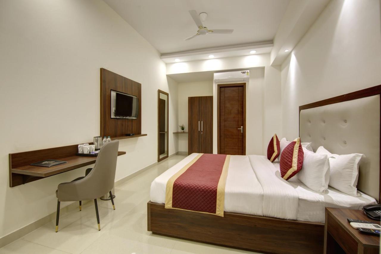 Hotel La Mirage Noida Buitenkant foto